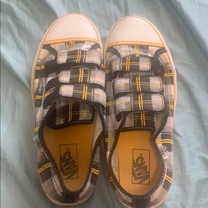 Plaid strap vans